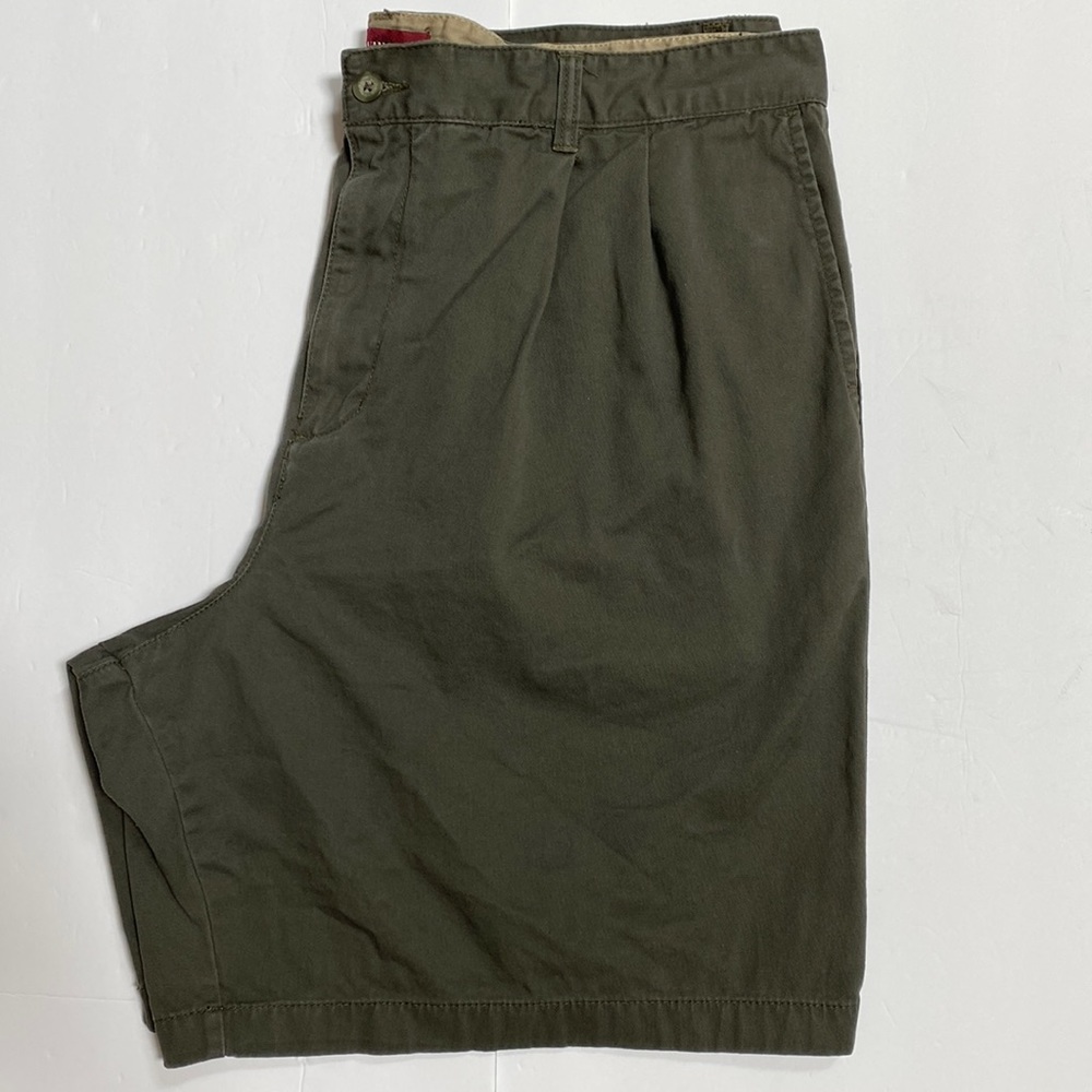 Covington Mens Front Pleated Shorts